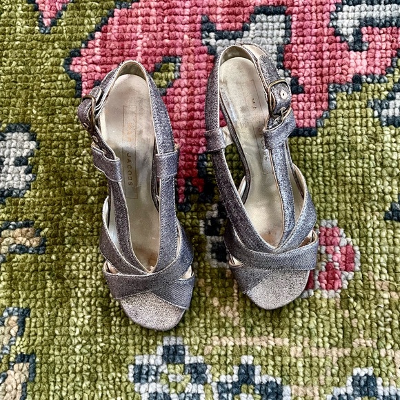 Marc Jacobs Glittering Silver Heels - Picture 3 of 13